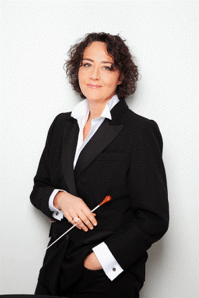 Conductor Nathalie Stutzmann